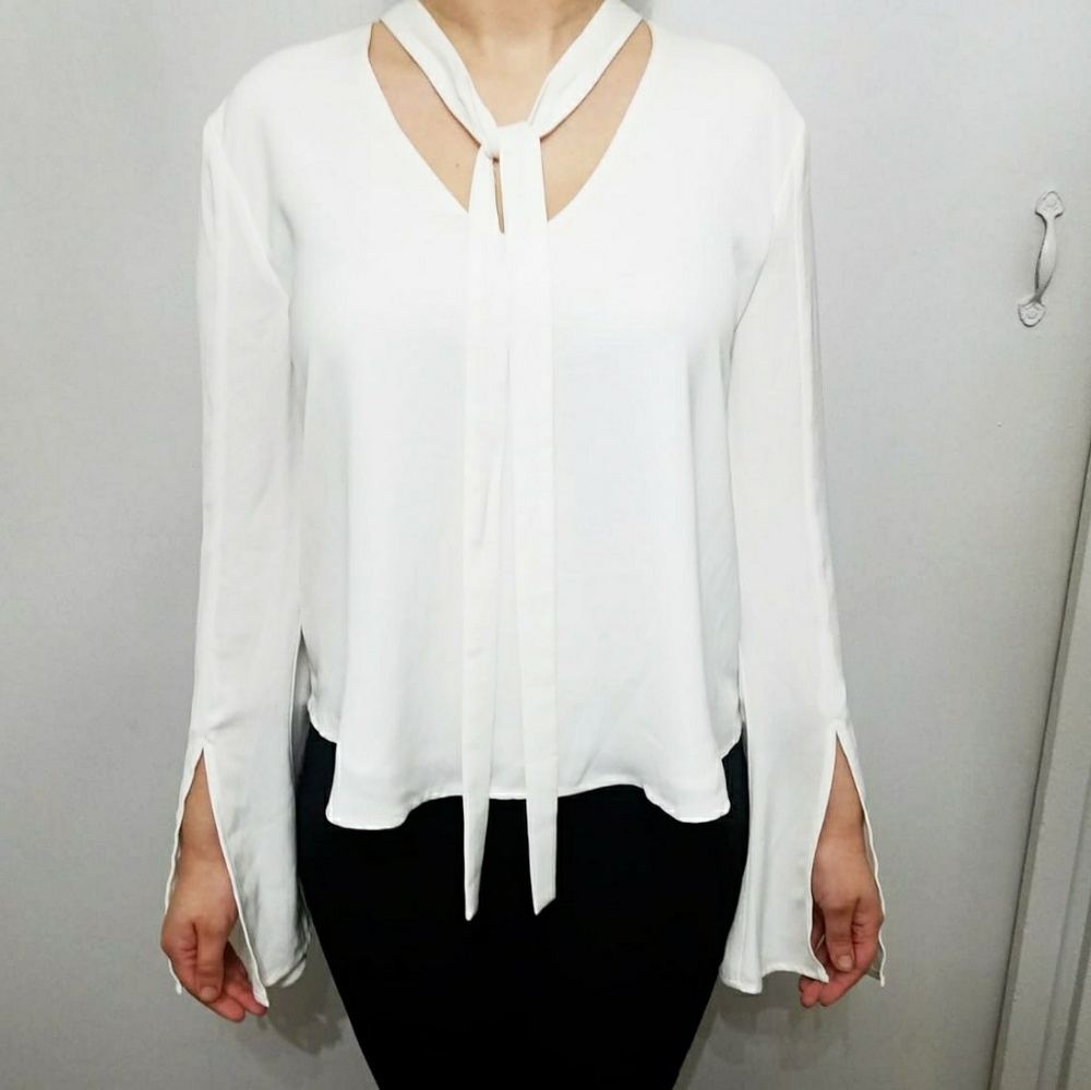 DO + BE Blouse